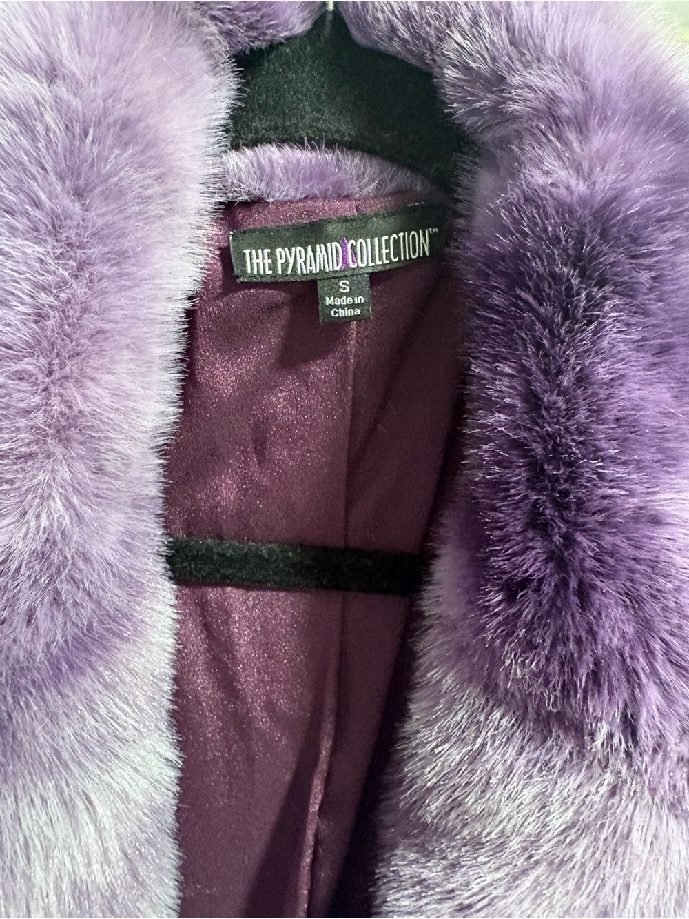 NWOT! Lavender Faux Fur Coat by Pyramid Collection, SMALL - Picture 4 of 12